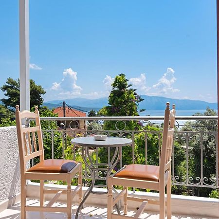 Alexandros B Hotel Никиана Екстериор снимка