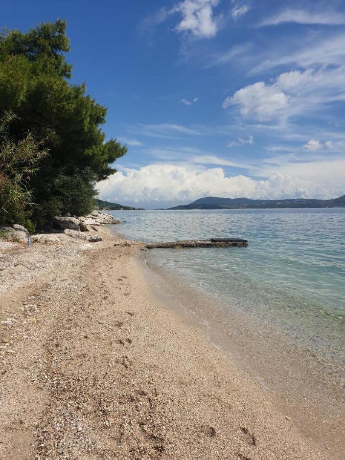 Alexandros B Hotel Никиана Екстериор снимка