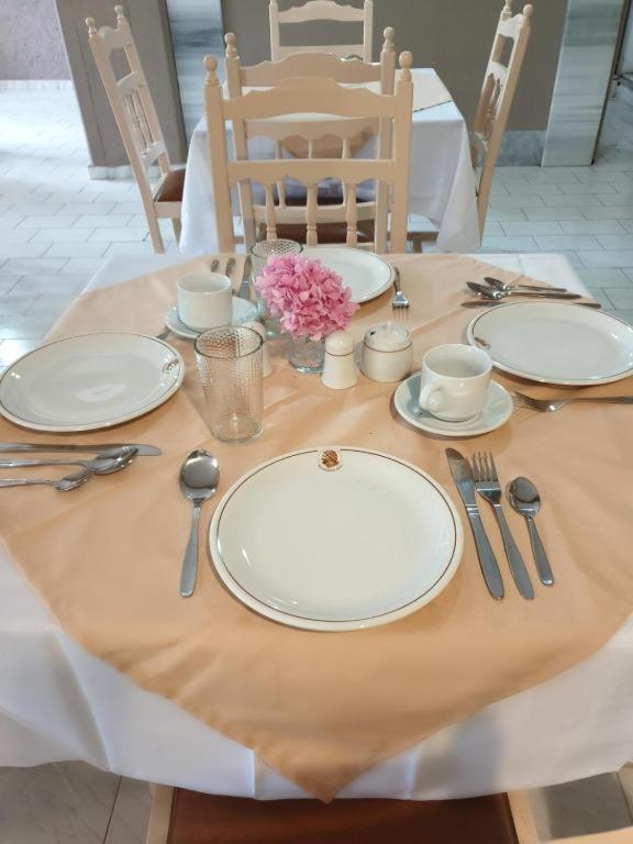 Alexandros B Hotel Никиана Екстериор снимка