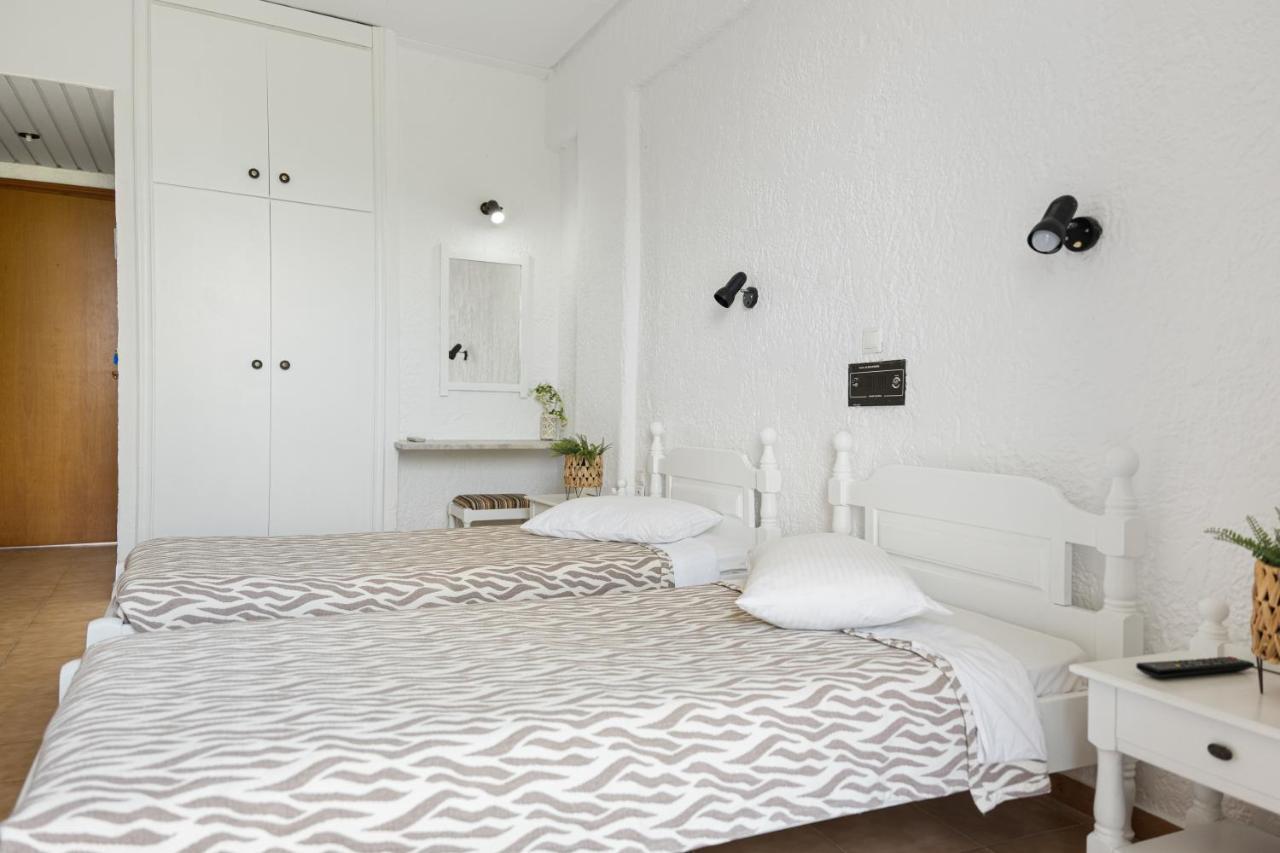 Alexandros B Hotel Никиана Екстериор снимка