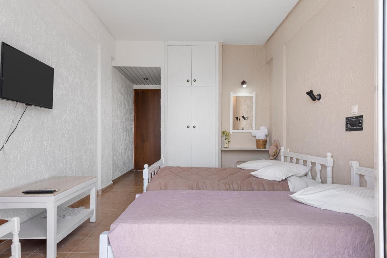 Alexandros B Hotel Никиана Екстериор снимка