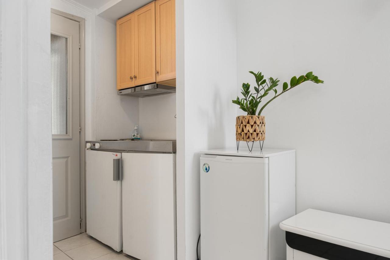 Alexandros B Hotel Никиана Екстериор снимка