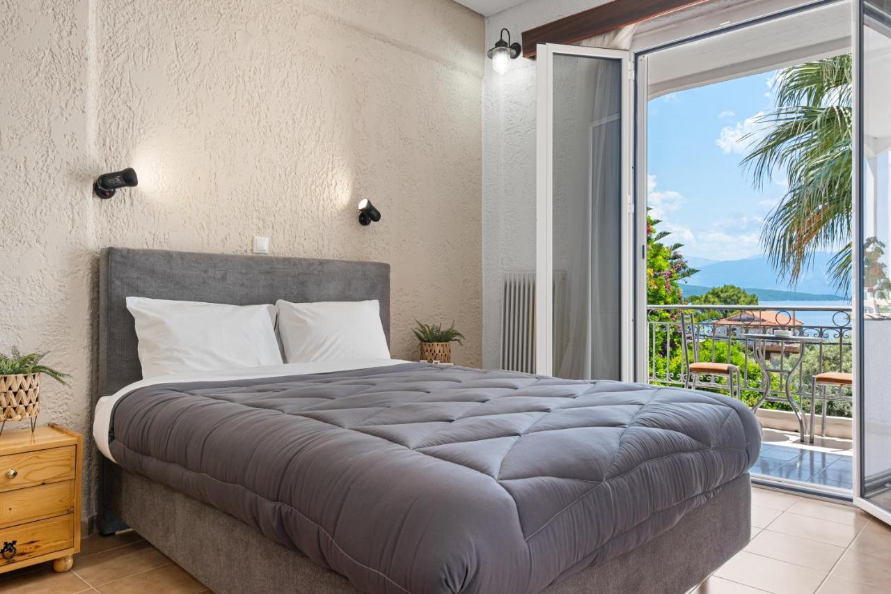 Alexandros B Hotel Никиана Екстериор снимка