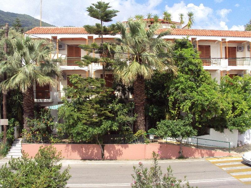 Alexandros B Hotel Никиана Екстериор снимка