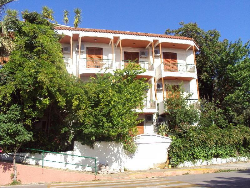 Alexandros B Hotel Никиана Екстериор снимка